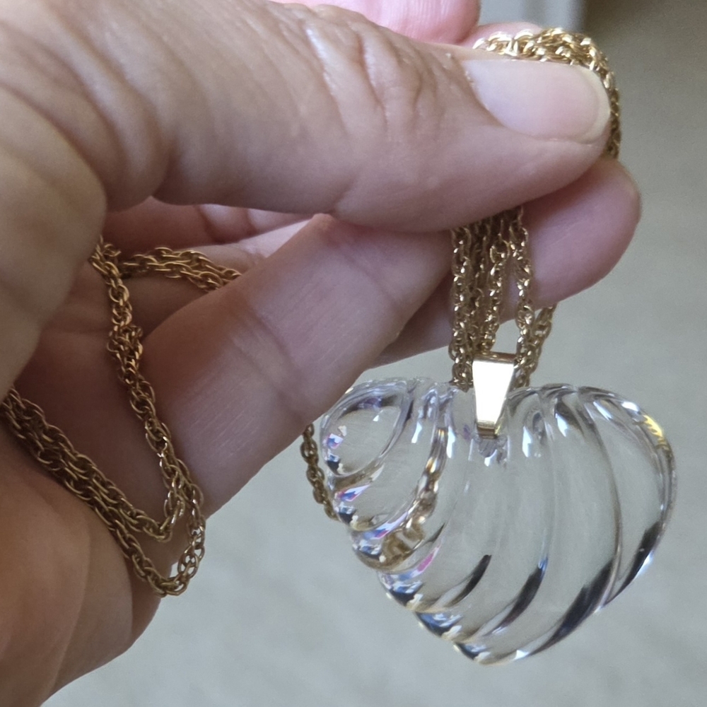 Giorgio Baccarat Vintage Clear Crystal Ribbed Heart Pendant w/Gold Tone Necklace - Picture 3 of 10